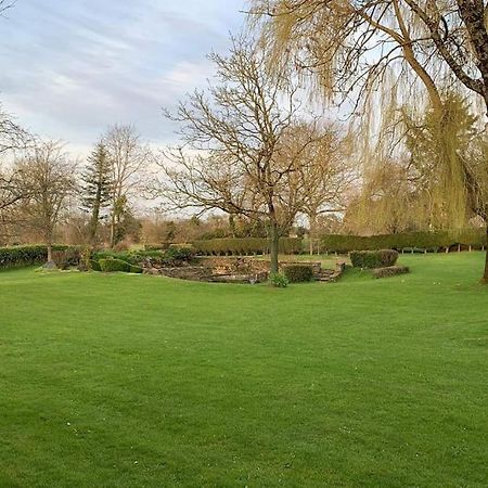 Villa Le Nalousie Livry  Exterior foto